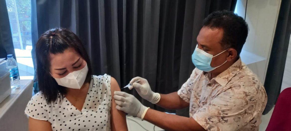 Hotel Mercure Jayapura Gelar Vaksin Booster – Papuanesia.id Hotel Mercure Jayapura Gelar Vaksin Booster - Cepos Online