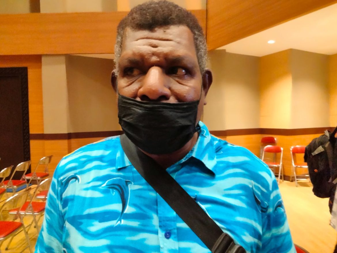 9 Bulan Karyawan Aneka Usaha Malind Kanamin Belum Terima Gaji 9 Bulan Karyawan Aneka Usaha Malind Kanamin Belum Terima Gaji - Cepos Online