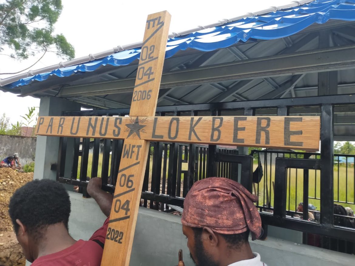 Bupati Nduga: Tekutuk Tujuh Keturunan Pelaku Penembakan Parunus Lokbere – Bupati Nduga: Tekutuk Tujuh Keturunan Pelaku Penembakan Parunus Lokbere - Cepos Online