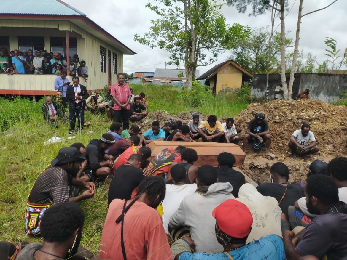 Di Nduga Seorang Pelajar Tewas Tertembak OTK – Papuanesia.id Di Nduga Seorang Pelajar Tewas Tertembak OTK - Cepos Online