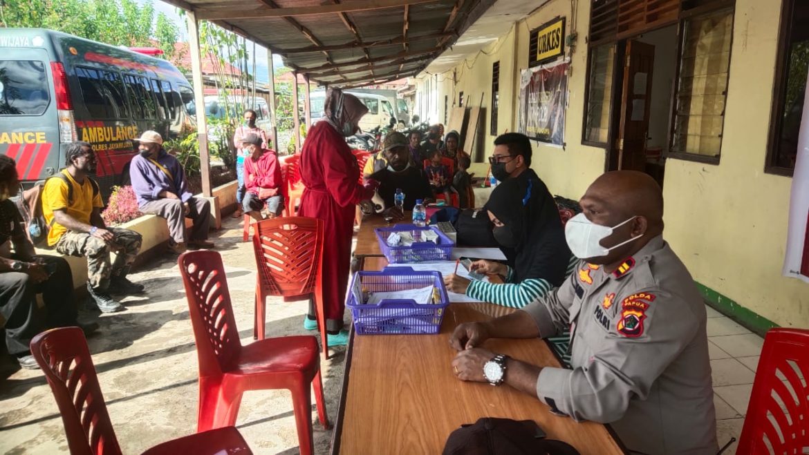 Program Sejuta Vaksin Dipusatkan di Polres Jayawijaya – Papuanesia.id Program Sejuta Vaksin Dipusatkan di Polres Jayawijaya - Cepos Online