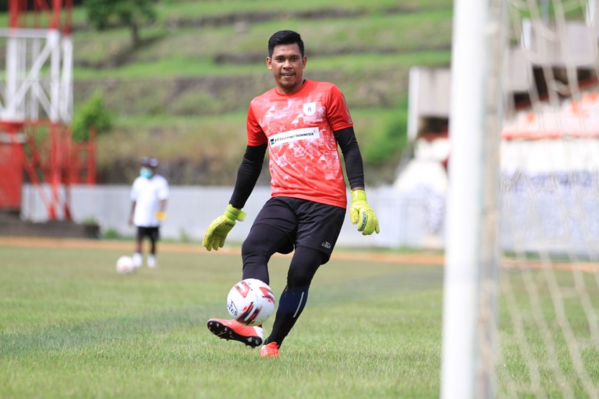 Dede Sulaiman Pamit dari Persipura - Cepos Online