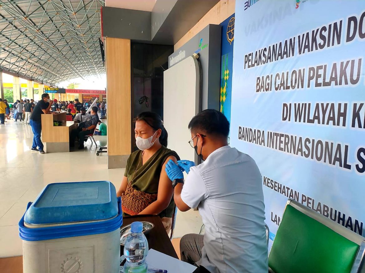 Layanan Vaksin di Bandara Sentani Dihentikan – Papuanesia.id Layanan Vaksin di Bandara Sentani Dihentikan - Cepos Online
