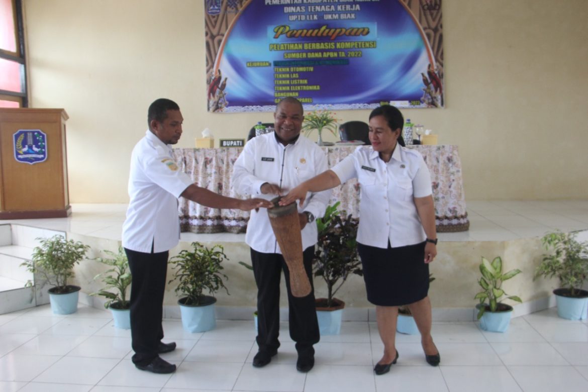 91 Peserta Lulus Pelatihan Berbasis Kompetensi - Cepos Online