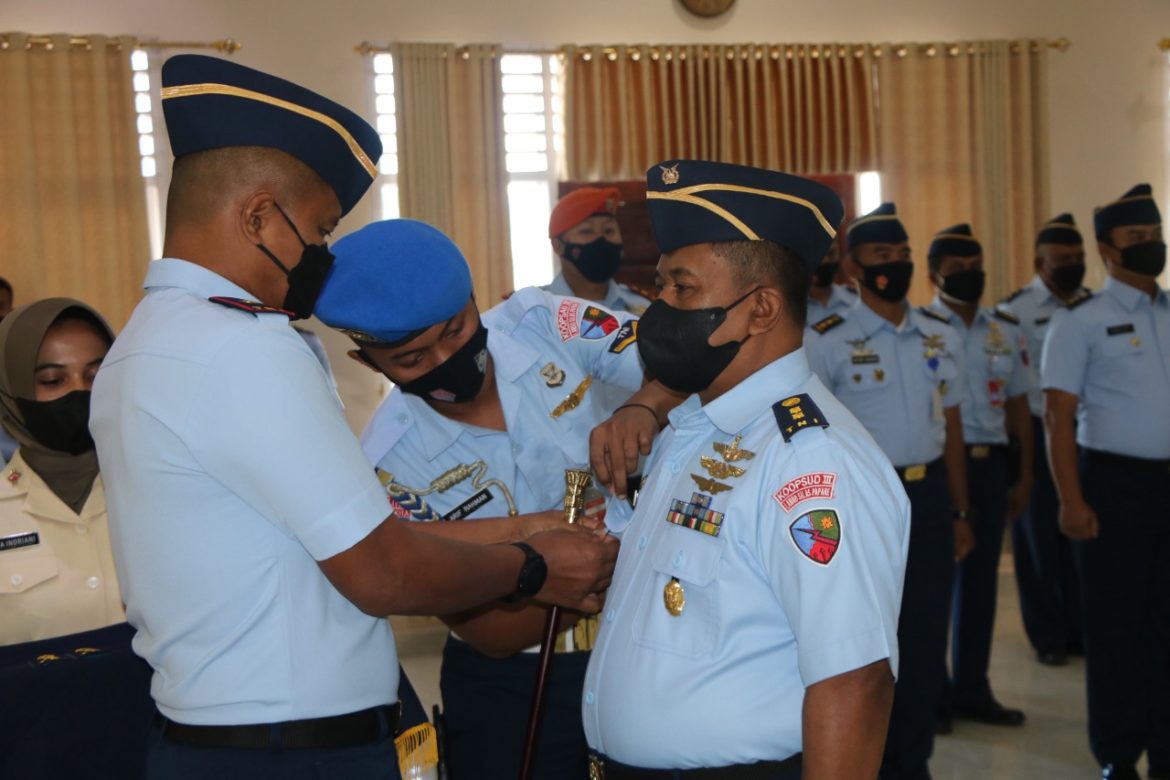 Danlanud Pimpin Acara Pengukuhan Kadispotdirga dan Sertijab Dansatpom Lanud Silas Danlanud Pimpin Acara Pengukuhan Kadispotdirga dan Sertijab Dansatpom Lanud Silas Papare - Cepos Online