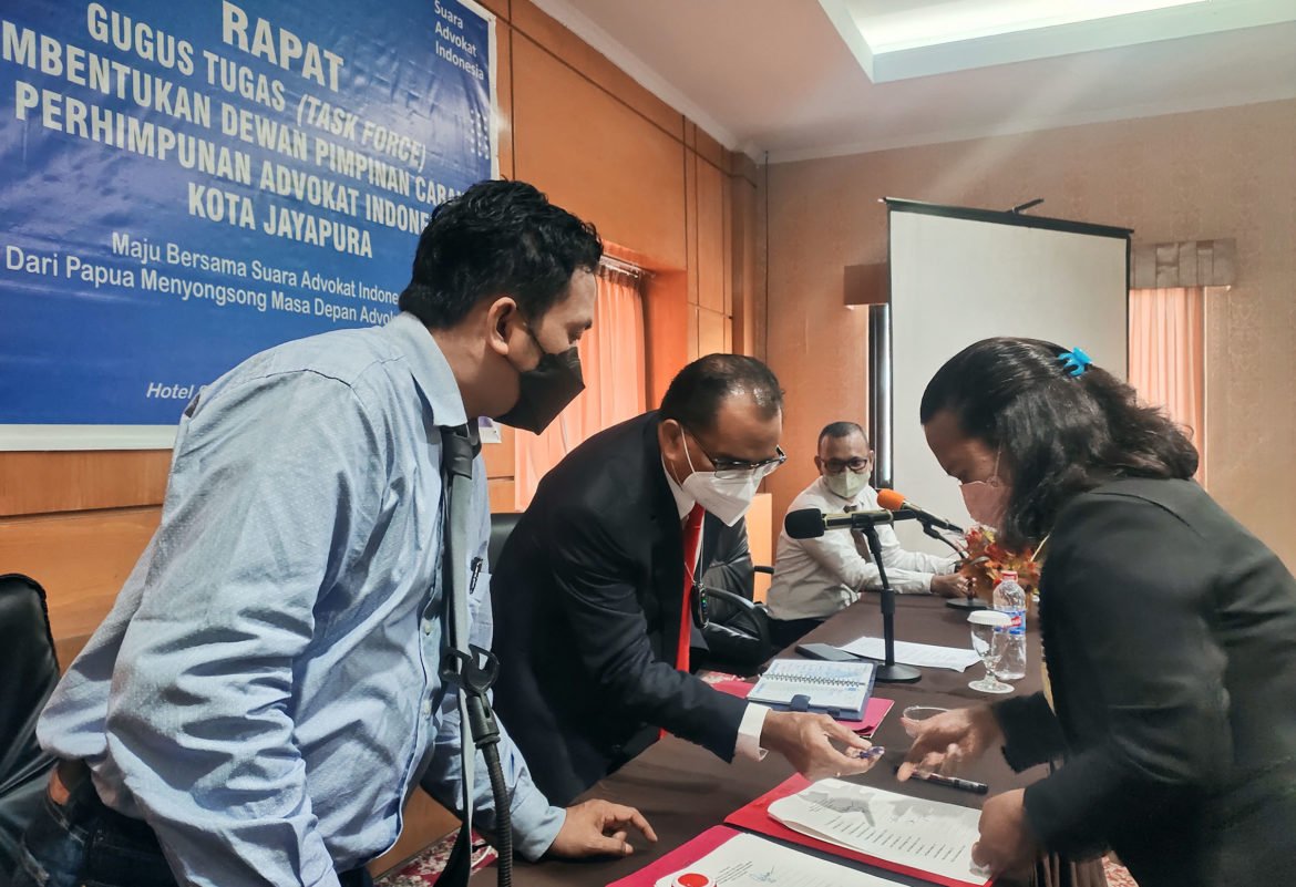 Dr Anthon Raharusun Pimpin Peradi Kota - Cepos Online