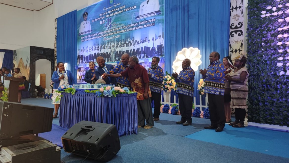 HUT ke-14 Kabupaten Mamteng, Momen Berkesan Bagi 277 CPNS  - Cepos Online