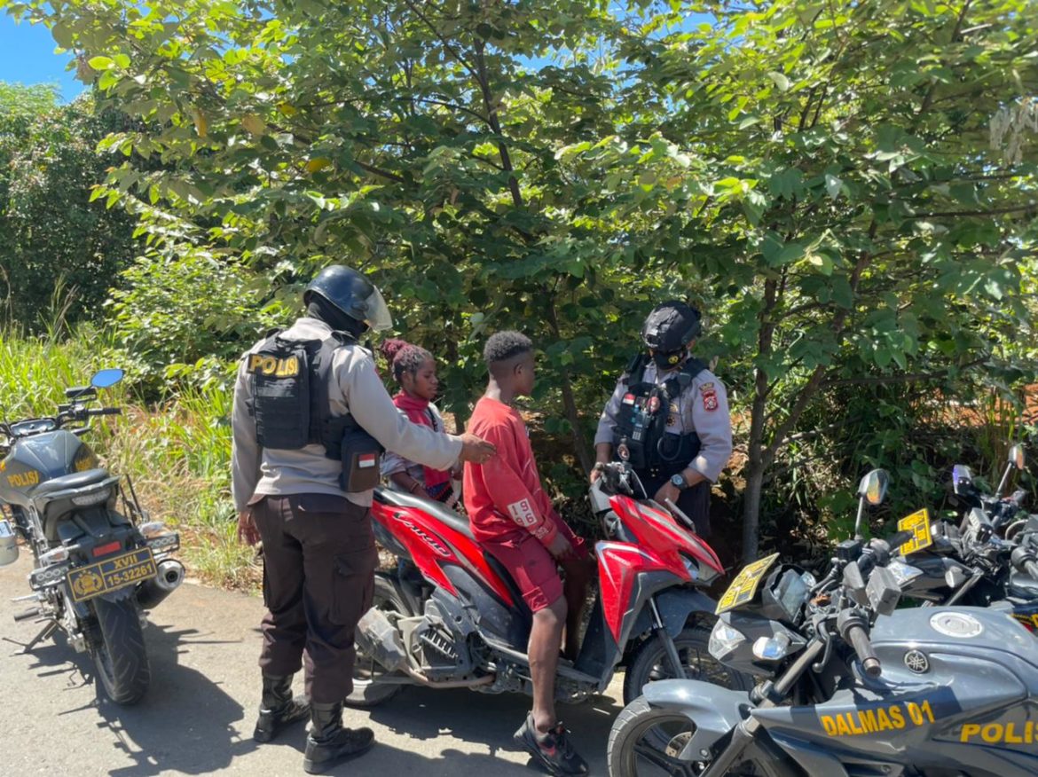 Jaga Kamtibmas,  Satuan  Samapta Laksanakan Patroli Rutin – Papuanesia.id Jaga Kamtibmas,  Satuan  Samapta Laksanakan Patroli Rutin - Cepos Online