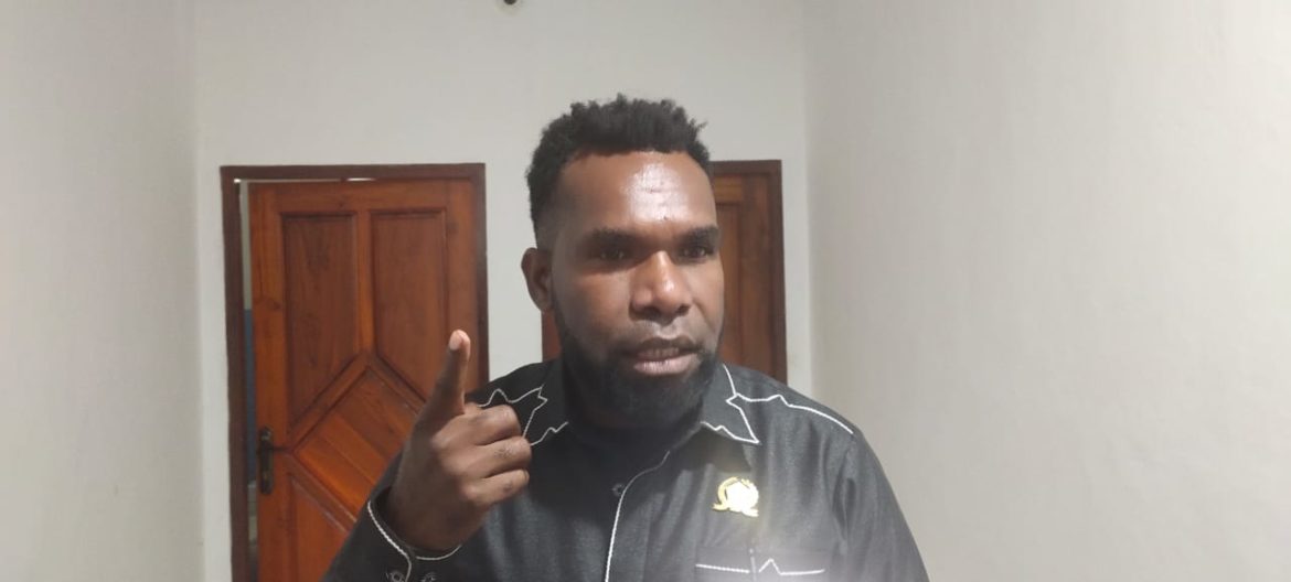 Pemkab Diminta Cari Solusi Tingkatkan PAD - Cepos Online