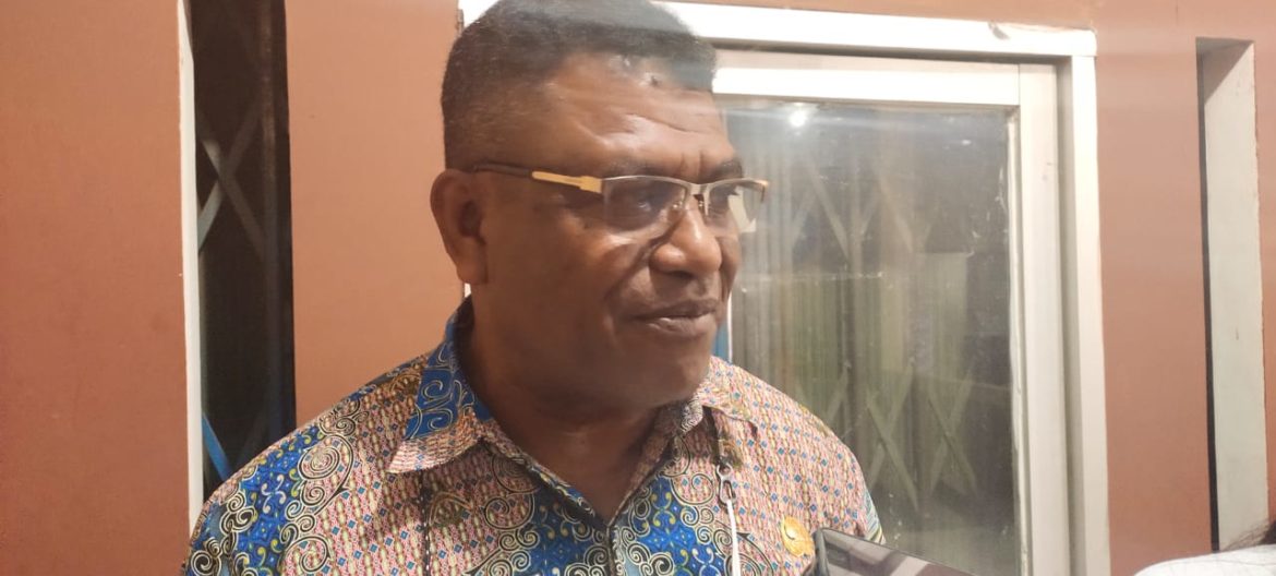 Sekda: Sudah Ada Dana BOS, Tidak Boleh Ada Pungutan Lagi Sekda: Sudah Ada Dana BOS, Tidak Boleh Ada Pungutan Lagi - Cepos Online