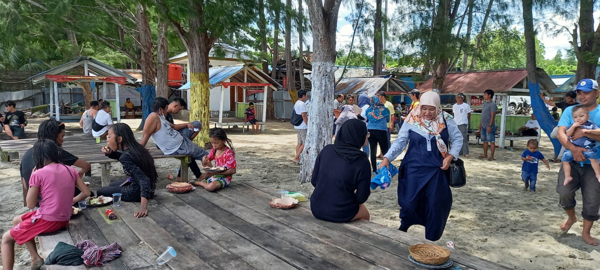Taman Kota dan Pantai Harus Bersih dan Dirawat – Papuanesia.id Taman Kota dan Pantai Harus Bersih dan Dirawat - Cepos Online