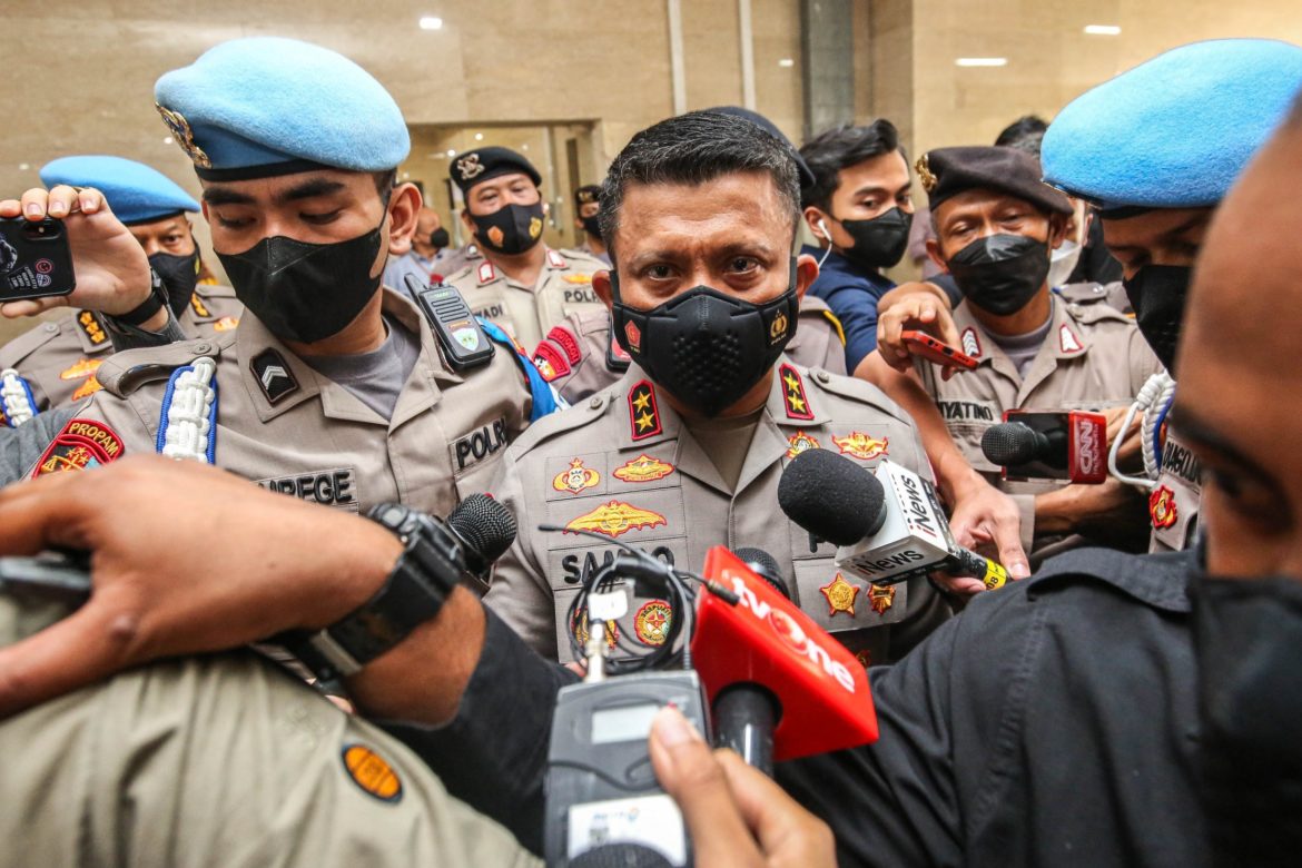 25 Anggota Polri Terancam Pidana - Cepos Online