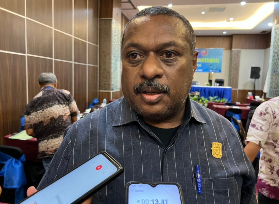 Boy Dawir: Rawat Venue Harus Gunakan Pihak Ketiga – Papuanesia.id Boy Dawir: Rawat Venue Harus Gunakan Pihak Ketiga - Cepos Online