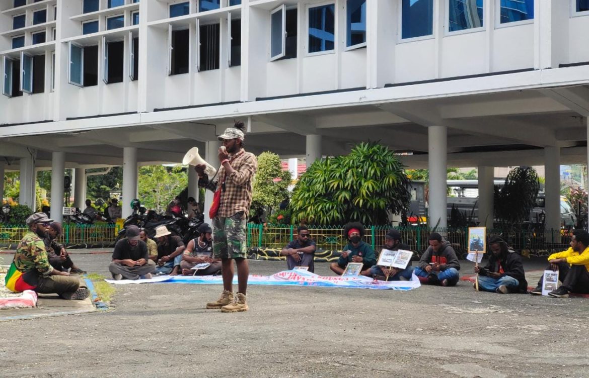 Ada Teriakan ‘Woi DPR’ – Papuanesia.id Ada Teriakan 'Woi DPR' - Cepos Online