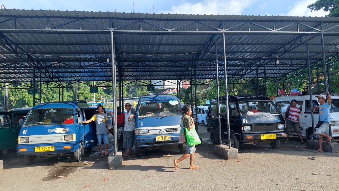 Pemerintah Lambat, Sopir Angkot Naikkan Tarif Sendiri – Papuanesia.id Pemerintah Lambat, Sopir Angkot Naikkan Tarif Sendiri - Cepos Online