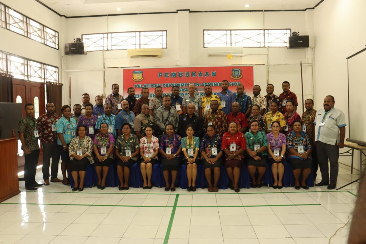 Pj Bupati Sarmi Ajak ASN Tinggalkan Zona Nyama - Cepos Online