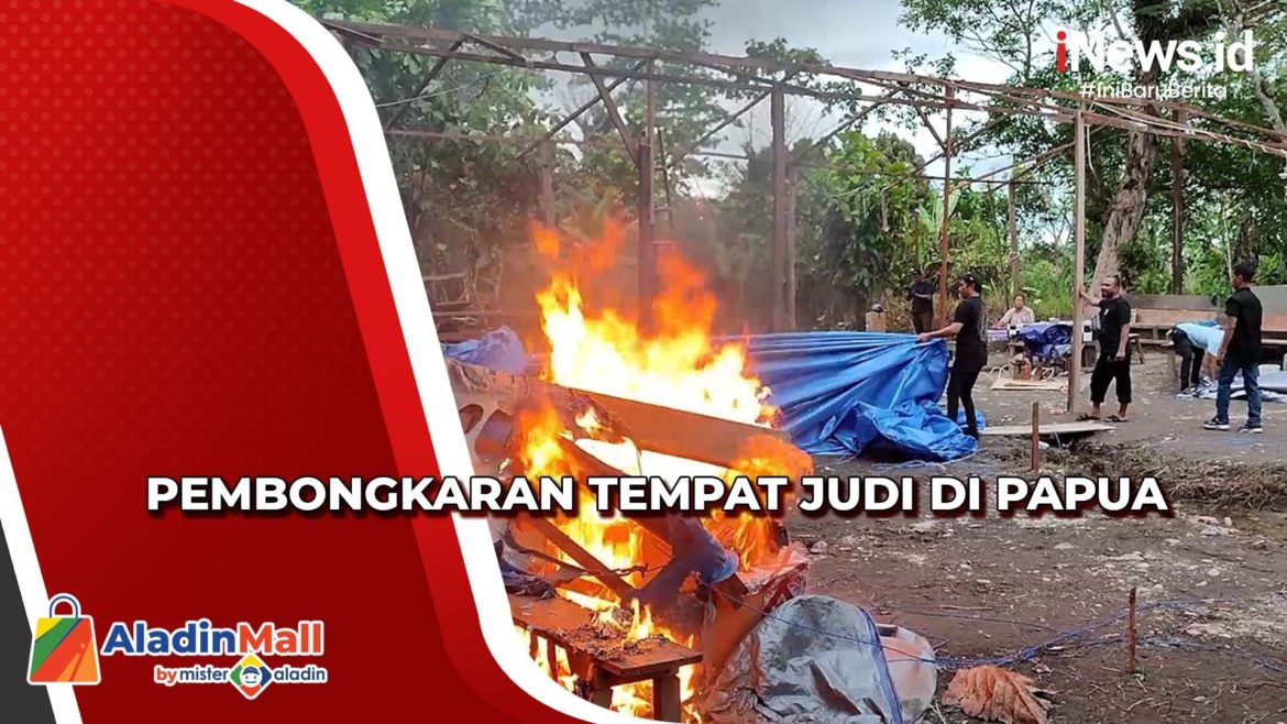 Polisi Bakar Arena Judi di Papua Polisi Bakar Arena Judi di Papua