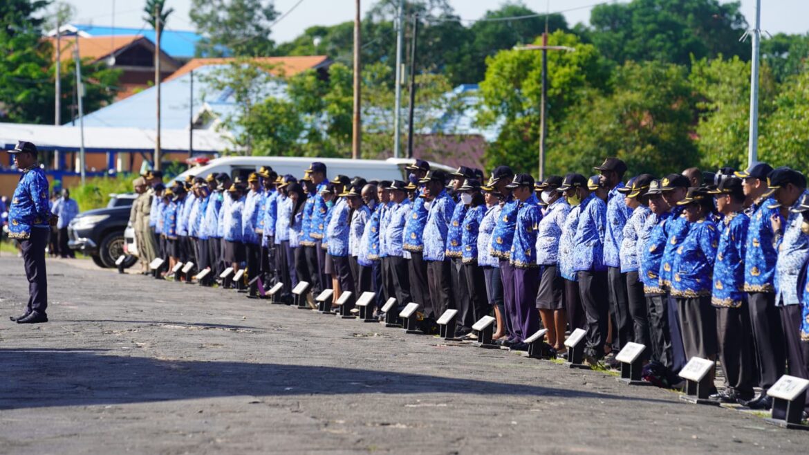 Pimpin Apel Gabungan Perdana KORPRI, Ini Pesan Tegas Pj Bupati Pimpin Apel Gabungan Perdana KORPRI, Ini Pesan Tegas Pj Bupati Mappi - Cepos Online